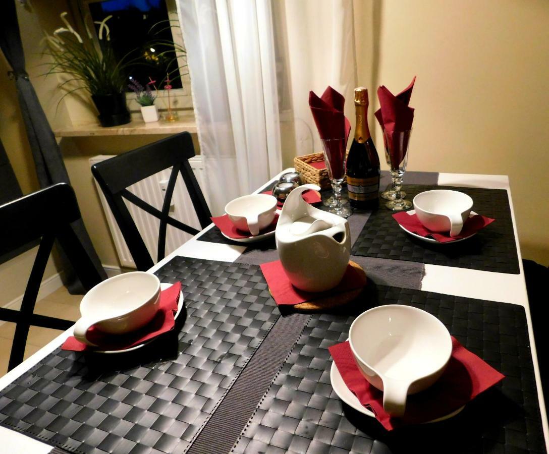 Apartament Pod Trzema Niebieskimi Kaczorami Διαμέρισμα Γκντανσκ Εξωτερικό φωτογραφία