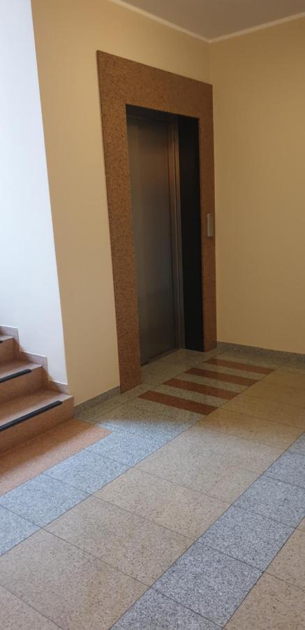 Apartament Pod Trzema Niebieskimi Kaczorami Διαμέρισμα Γκντανσκ Εξωτερικό φωτογραφία